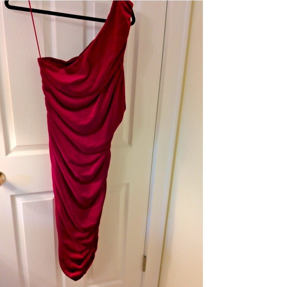 Tahari Arthur S Levine Burgundy Velvet One Shoulder Ruched Midi Dress Womens 14 - Picture 5 of 9